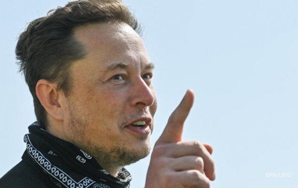 Tesla Bot. Человекоподобный робот от Илона МаскаСюжет