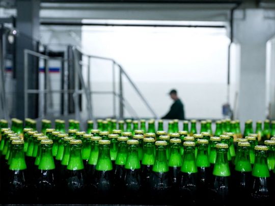 Шкідливі звички по захмарній ціні: в Україні істотно подорожчали сигарети і пиво