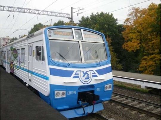 У Києві скасували кілька рейсів міської електрички у четвер: кому буде складно дістатися до місця роботи