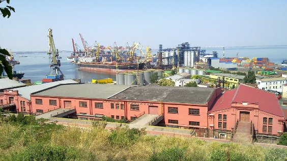 Красные пакгаузы Одесского порта остались без хозяина: их будут продавать снова