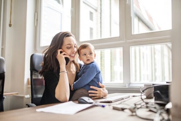 
Работодатели начали использовать детей для возвращения сотрудников в офисы
