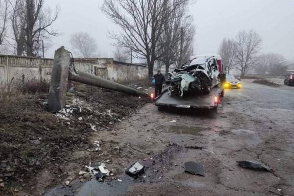 Под Одессой из-за тумана произошло смертельное ДТП: авто разорвало пополам