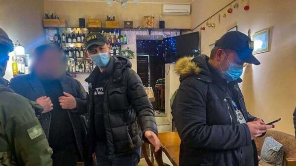 В &laquo;Слуге народа&raquo; прокомментировали задержание Кузьминых за взятку