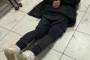 В Одесской области задержали восемь мародеров: одного привязали к дереву местные