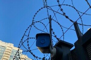 Российское консульство в Одессе теперь украшает патриотическое граффити 