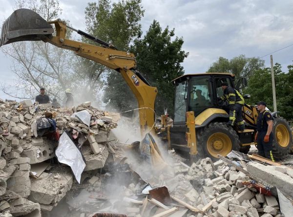 Число жертв обстрілу Часов Яру на Донеччині зросло до 18 й продовжує збільшуватися
