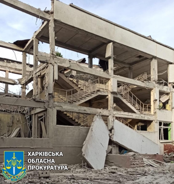 По Харківщині знову вдарили ракетами: зруйновано будівлі, загинула молода дівчина