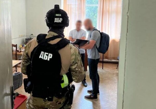 Руководитель таможенного поста в Одесской области попался на взятке за зерно