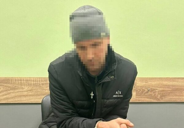Отправлял видео 18+ 10-летней девочке: в Одессе взяли под стражу подозреваемого в развращении ребенка Отправлял видео 18+ 10-летней девочке: в Одессе взяли под стражу подозреваемого в развращении ребенка