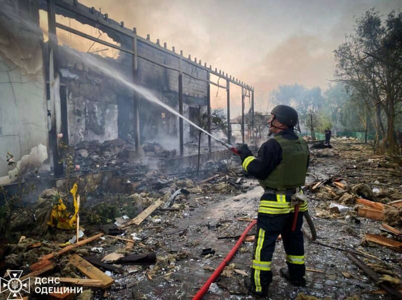 Вночі ворог масовано атакував дронами Харків та&nbsp;Одеську область: є&nbsp;жертви (фото, відео)