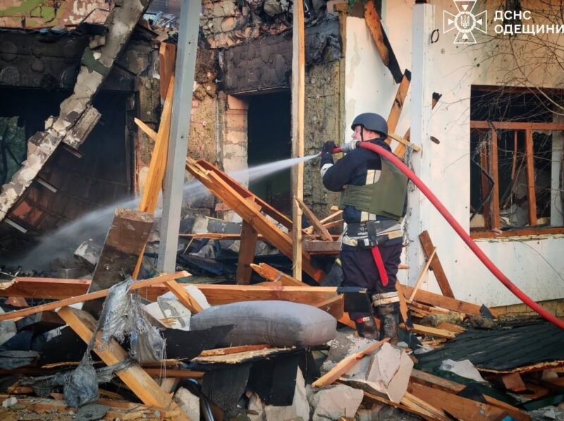 Вночі ворог масовано атакував дронами Харків та&nbsp;Одеську область: є&nbsp;жертви (фото, відео)