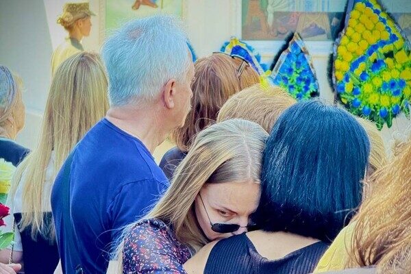 В Одессе провели в последний путь военного и директора авиаклуба Константина Оборина