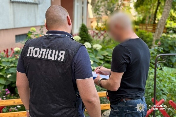 Присвоили почти восемь миллионов гривен: в Одесской области разоблачили коррупционную схему в воинской части