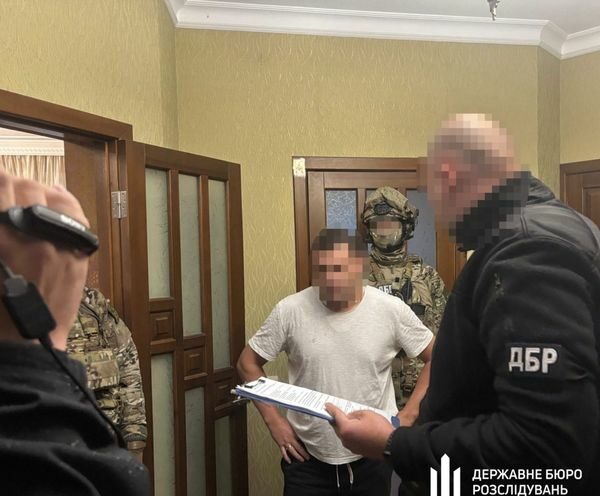 Керівництво виправної колонії на&nbsp;Харківщині перетворило в'язнів на&nbsp;рабів: ДБР провело серію затримань (фото, відео)