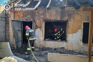 Смертельный пожар в Одесской области: в доме обнаружили тела двух человек Смертельный пожар в Одесской области: в доме обнаружили тела двух человек
