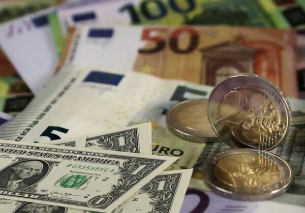 Курс валют в Украине 9 сентября 2025: сколько стоит доллар и евро