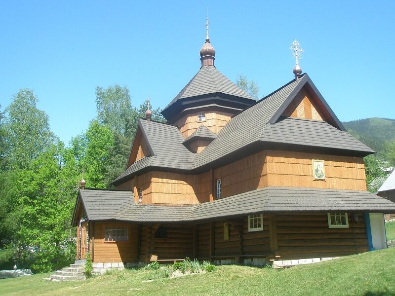 Святослав Вакарчук похрестив сина в&nbsp;Карпатах: що&nbsp;відомо про таємну церемонію і&nbsp;хто став кумом