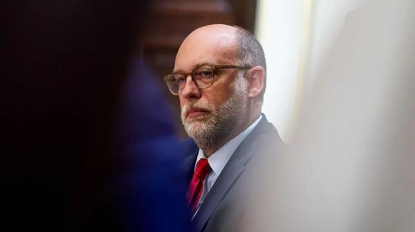 Трамп&nbsp;запускает масштабное сокращение федеральных служащих