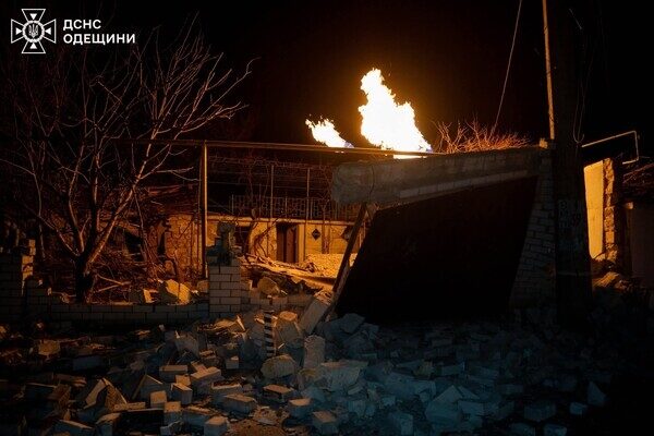 Повреждения домов и газовой трубы: последствия ночной атаки на Одесчину (обновлено)