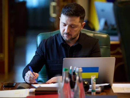 Питання прогнали через чат GPT і&nbsp;залишили 10, їх&nbsp;Арахамія зачитав президенту: як&nbsp;пройшла зустріч Зеленського зі&nbsp;&laquo;слугами&raquo;