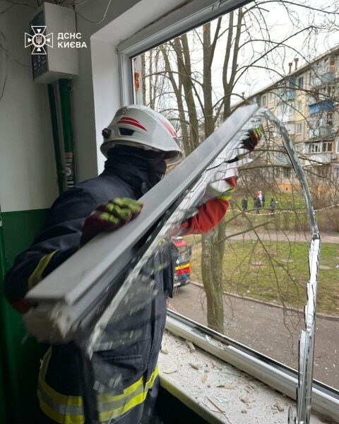 &laquo;Свідомий цинічний удар напередодні Різдва&raquo;: вночі росіяни запустили Україною понад 600 дронів і&nbsp;десятки ракет (фото)