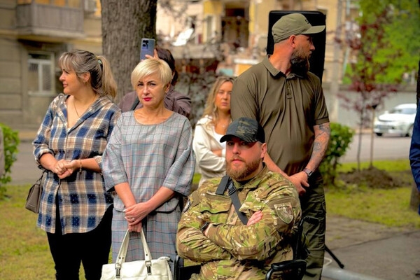 В честь погибших детей: в Одессе заложили яблоневый "Сад памяти"