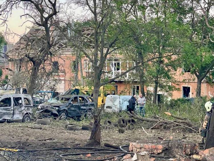 Харків, Дніпро та&nbsp;Запоріжжя приходять до&nbsp;тями після комбінованої атаки росіян (фото, відео)